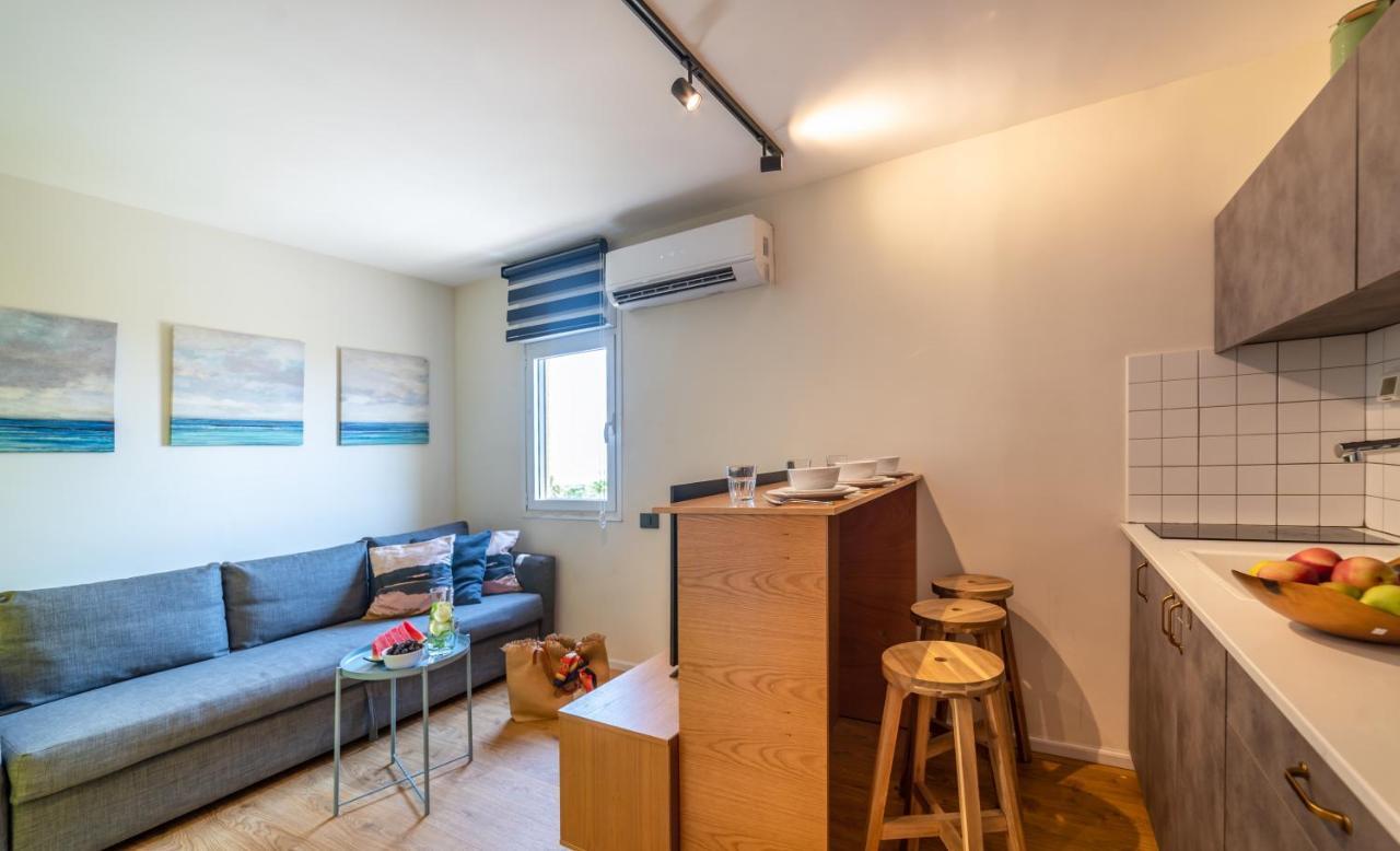 One Bedroom Apartment By Stay Eilat - Sheshet Hayamim Street المظهر الخارجي الصورة